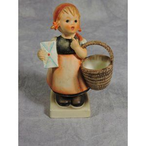 Hummel Figurine "Meditation" Girl With Basket 13/2/0